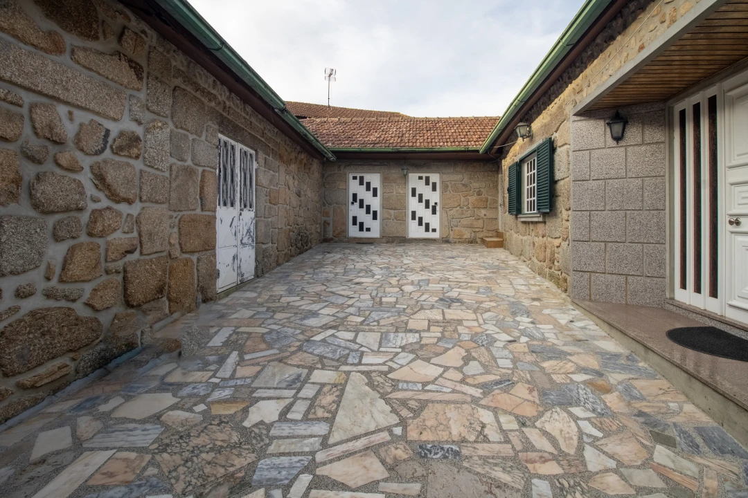 Moradia T0 para Venda em Sobrosa Foto 11