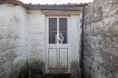 Moradia T6 para Venda em Sobrosa
