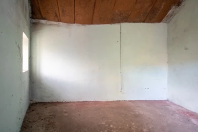 Moradia T0 para Venda em Sobrosa