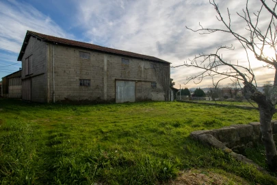 Moradia T0 para Venda em Sobrosa