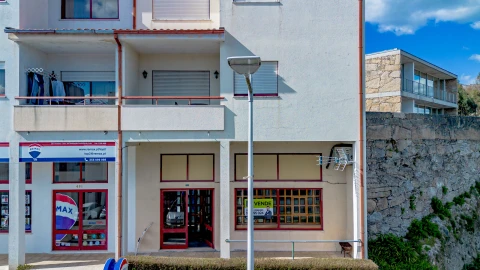 Loja para Venda em Campelo e Ovil