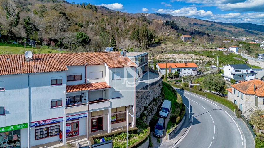 Loja para Venda em Campelo e Ovil Foto 21