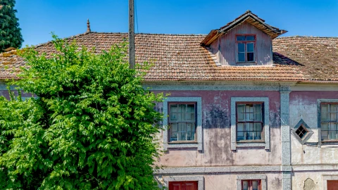 Moradia T3 para Venda em Lufrei