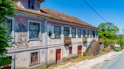 Moradia T3 para Venda em Lufrei