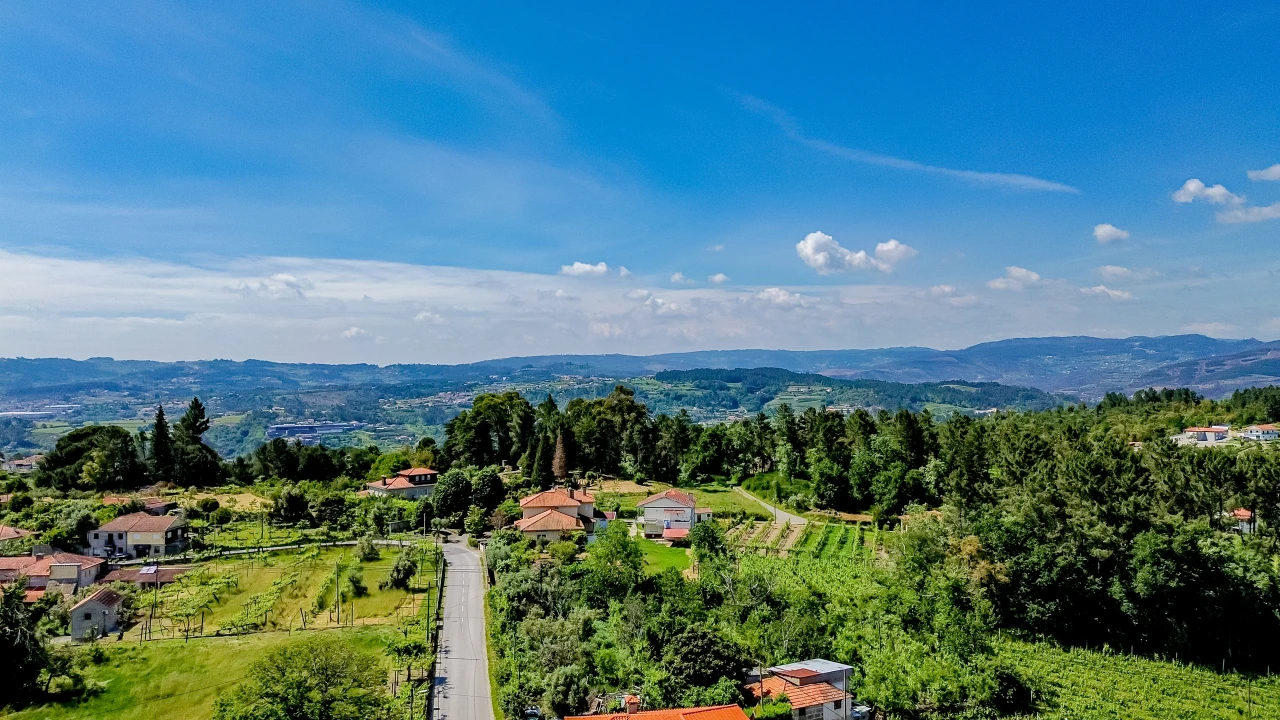 Moradia T3 para Venda em Lufrei Foto 8