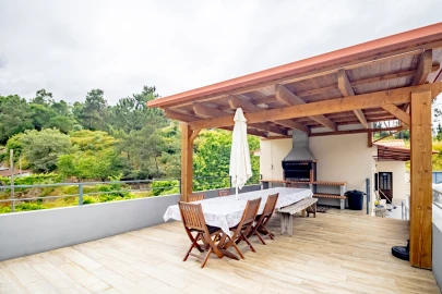 Moradia T10 para Venda em Fregim