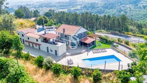 Moradia T10 para Venda em Fregim