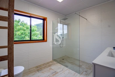 Moradia T10 para Venda em Fregim