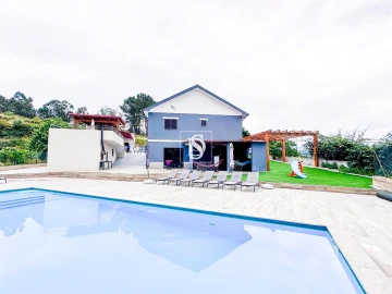 Moradia T10 para Venda em Fregim