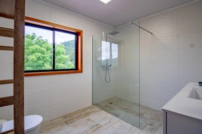 Moradia T10 para Venda em Fregim