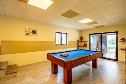 Moradia T10 para Venda em Fregim