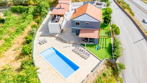 Moradia T10 para Venda em Fregim