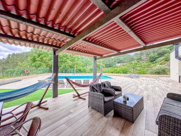 Moradia T10 para Venda em Fregim