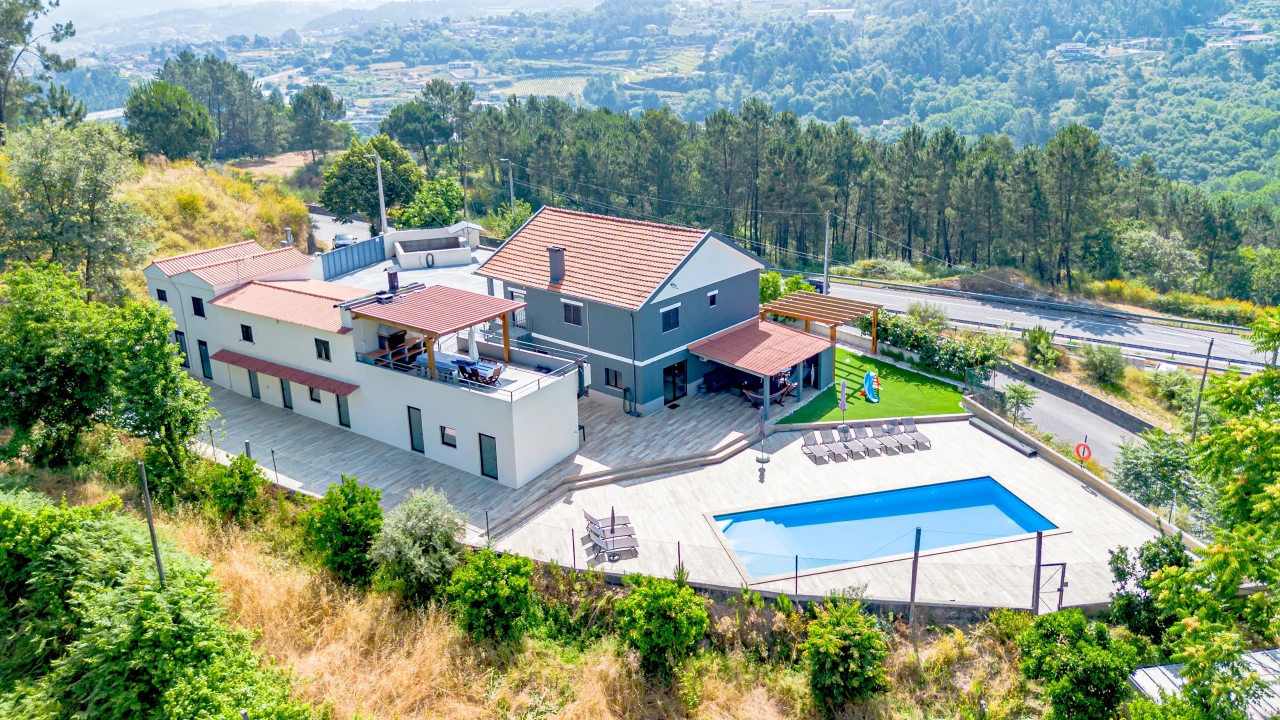 Moradia T10 para Venda em Fregim Foto 12