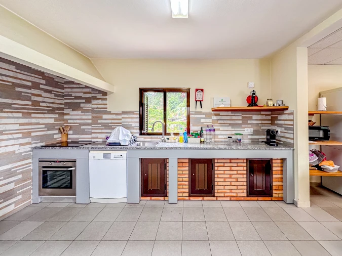 Moradia T10 para Venda em Fregim Foto 25