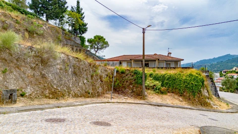 Terreno para Venda em Amarante (São Gonçalo), Madalena, Cepelos e Gatão