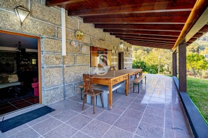 Quinta T4 para Venda em Santa Cruz do Douro e São Tomé de Covelas