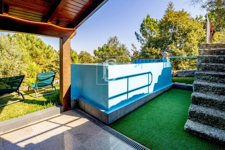 Quinta T4 para Venda em Santa Cruz do Douro e São Tomé de Covelas Foto 22