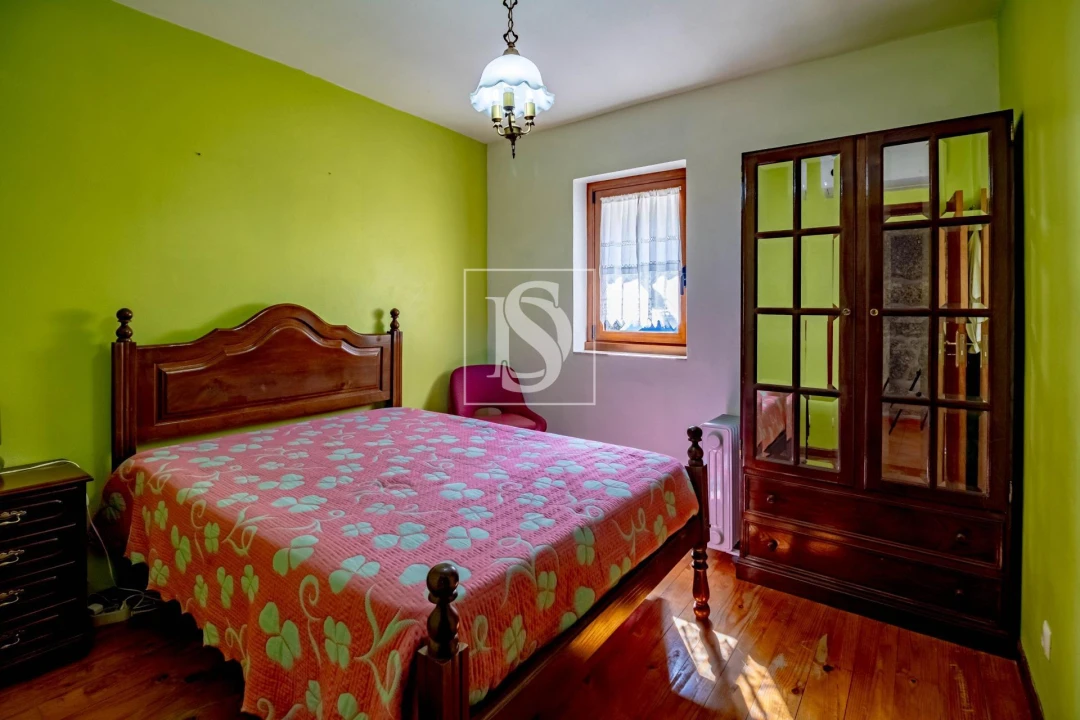 Quinta T4 para Venda em Santa Cruz do Douro e São Tomé de Covelas Foto 10