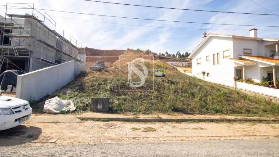 Terreno para Venda em Vila Garcia, Aboim e Chapa