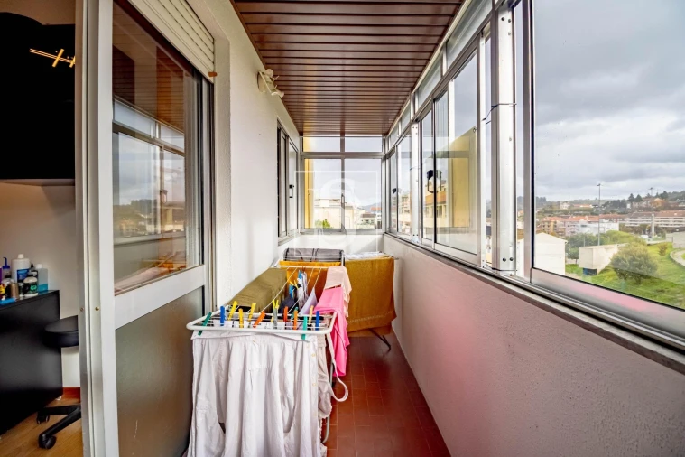 Apartamento T3 para Venda em Avões Foto 5