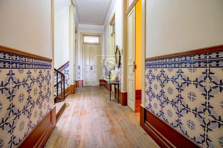 Moradia T10 para Venda em Avões Foto 9