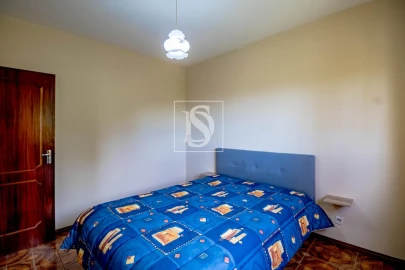 Moradia T4 para Venda em Gondar