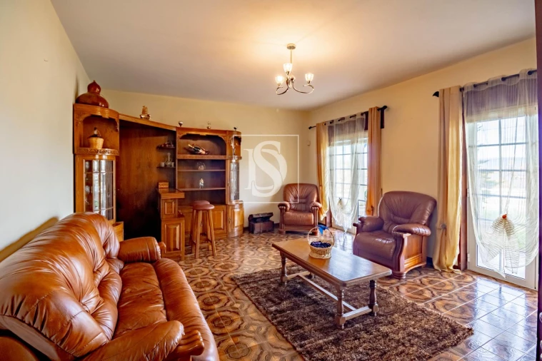 Moradia T4 para Venda em Gondar Foto 5