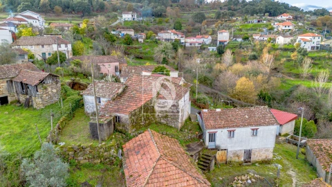 Moradia T2 para Venda em Paredes de Viadores e Manhuncelos