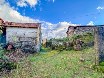 Moradia T2 para Venda em Paredes de Viadores e Manhuncelos