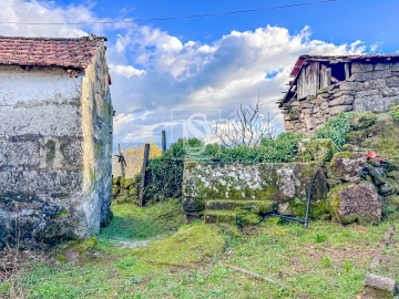 Moradia T2 para Venda em Paredes de Viadores e Manhuncelos