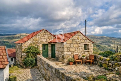 Moradia T2 para Venda em Paredes de Viadores e Manhuncelos