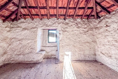 Moradia T2 para Venda em Paredes de Viadores e Manhuncelos