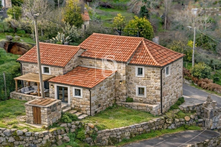 Moradia T2 para Venda em Paredes de Viadores e Manhuncelos Foto 14