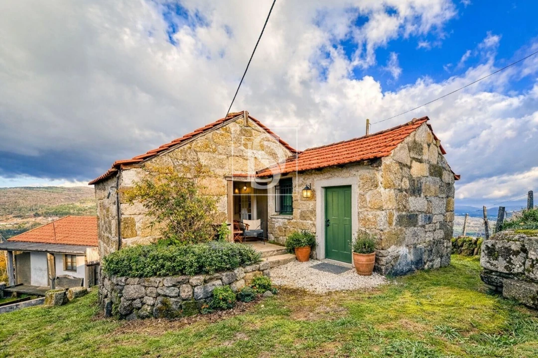 Moradia T2 para Venda em Paredes de Viadores e Manhuncelos Foto 11