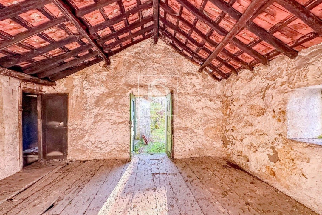 Moradia T2 para Venda em Paredes de Viadores e Manhuncelos Foto 9