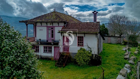 Moradia T3 para Venda em Fridão