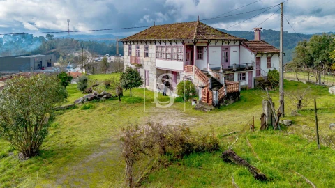 Moradia T3 para Venda em Fridão