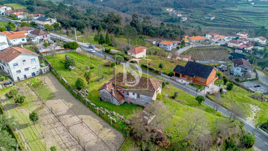 Moradia T3 para Venda em Fridão Foto 47