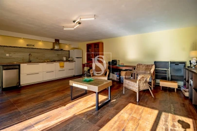 Moradia T7 para Venda em Vila Garcia, Aboim e Chapa