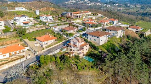 Moradia T7 para Venda em Vila Garcia, Aboim e Chapa