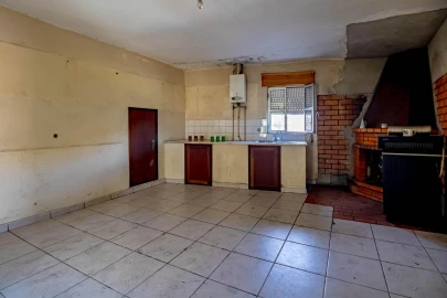 Moradia T5 para Venda em Sedielos