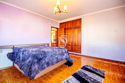 Moradia T4 para Venda em Mozelos