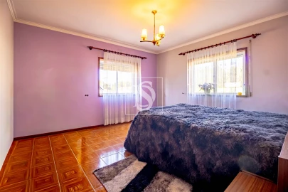 Moradia T4 para Venda em Mozelos