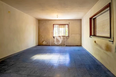 Moradia T4 para Venda em Mozelos