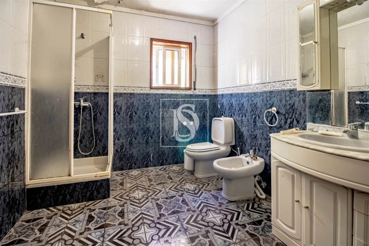 Moradia T4 para Venda em Mozelos Foto 42