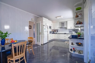 Moradia T4 para Venda em Amarante (São Gonçalo), Madalena, Cepelos e Gatão