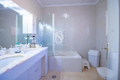 Moradia T4 para Venda em Amarante (São Gonçalo), Madalena, Cepelos e Gatão