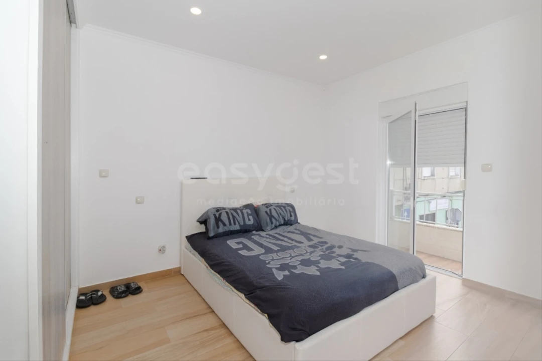 Apartamento T2 para Venda em Baixa da Banheira e Vale da Amoreira Foto 9