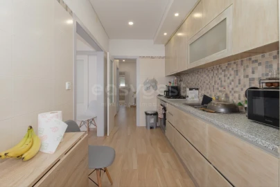 Apartamento T2 para Venda em Baixa da Banheira e Vale da Amoreira